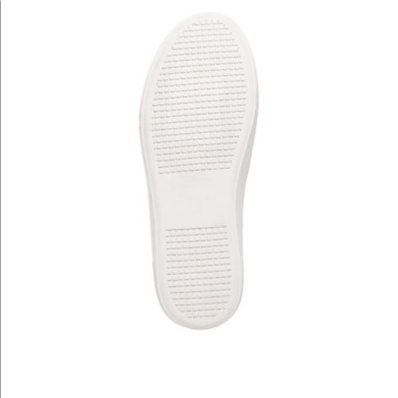 ♦️SOLD♦️Steve Madden Snakeskin Slip-On Sneaker - Picture 12 of 15